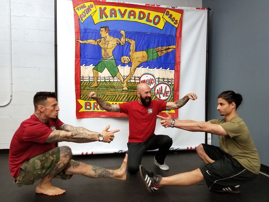 Marc Ayala Pistol squats with Al and Danny Kavadlo