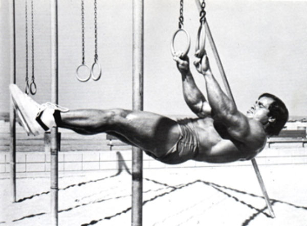 Classic bodybuilders weren’t averse to getting some isometric action: Mr Olympia, the late Franco Colombu, rocks a front lever.
